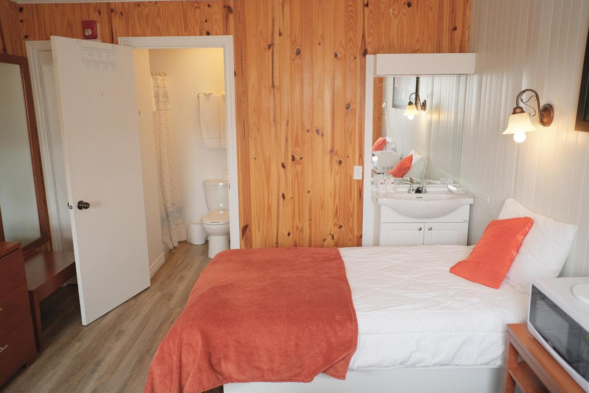 Auberge St-Tite-Des-Caps Saint-Tite-des-Caps 外观 照片