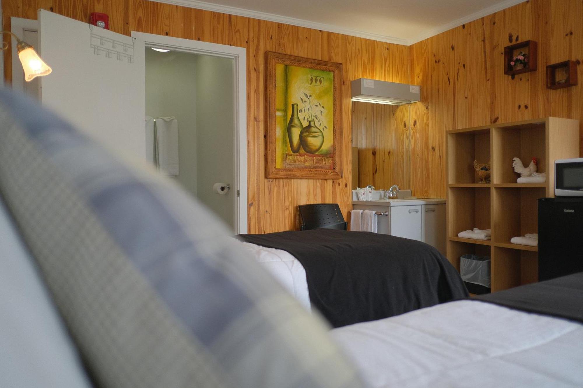 Auberge St-Tite-Des-Caps Saint-Tite-des-Caps 外观 照片